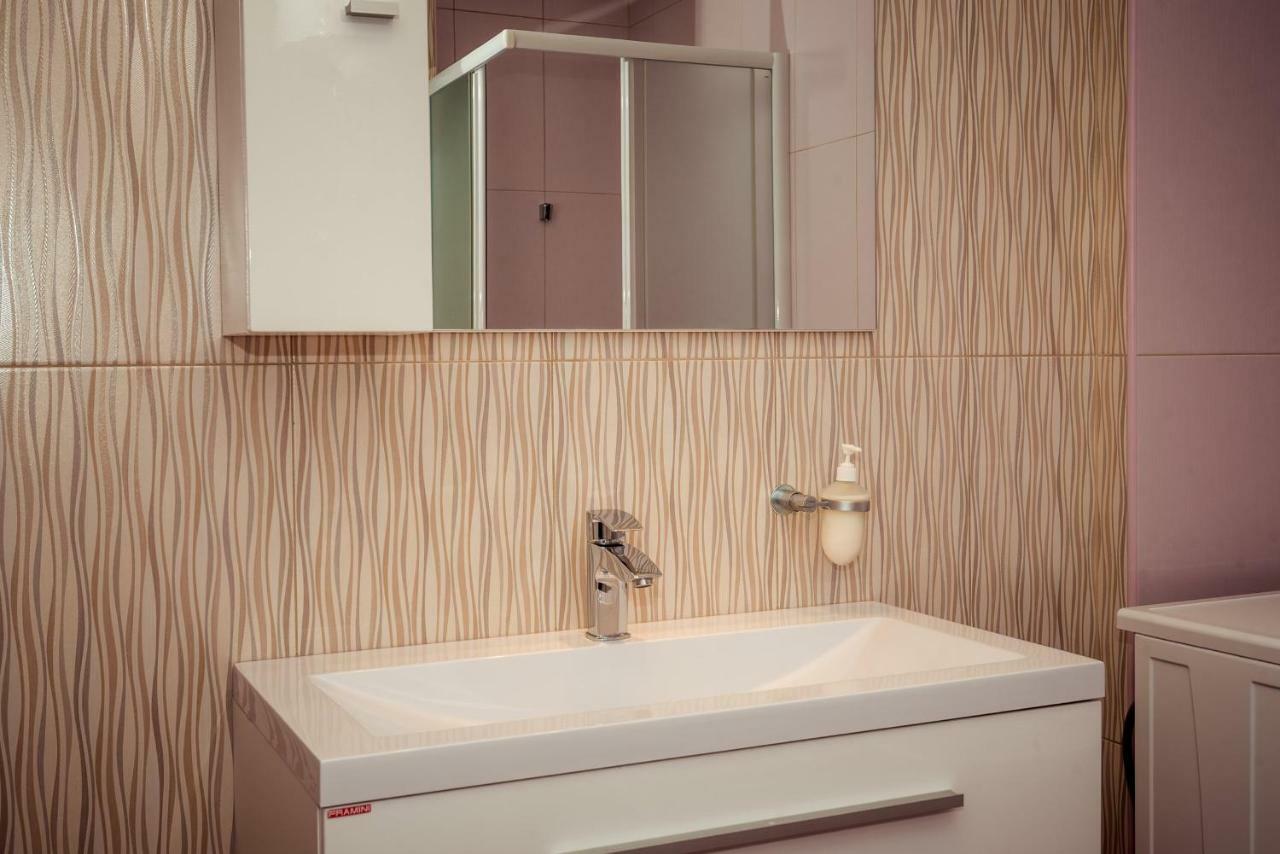 Apartmani Gelo Клек Экстерьер фото